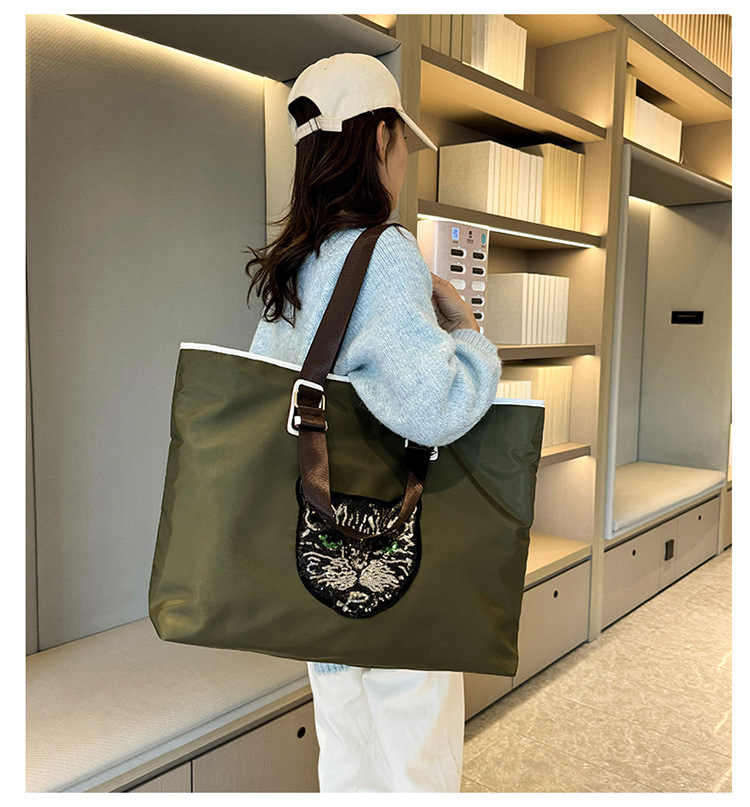 New Portable Travel Shopping Bag For Outgoing Large Capacity Storage Handbag One Shoulder Shining Cat Head Tote Women's Bag_voghion.com