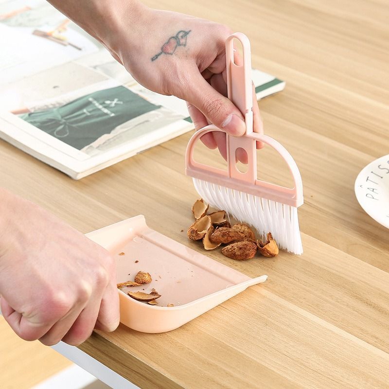 Children's mini cute small broom dustpan suit baby sweeping garbage shovel household kindergarten broom combination