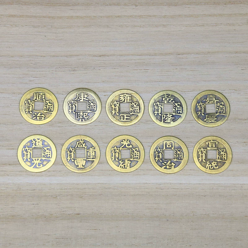 antique copper coins, metal accessories, 2.4cm