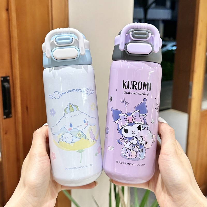 サンリオ子供用ダブルドリンク断熱カップ、持ち運び用ロープ付き、クリエイティブなポータブル特別なストロー、学生向けの直接飲用の二重目的ウォーターカップ|undefined