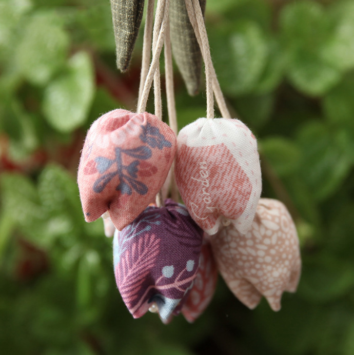 Bordado hecho a mano DIY creativo colgante adulto principiante patchwork bordado bolsa de regalo de coche bordado colgante