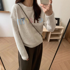 2025秋季宽松圆领韩版撞色彩色字母提花毛衣女复古日系慵懒风上衣