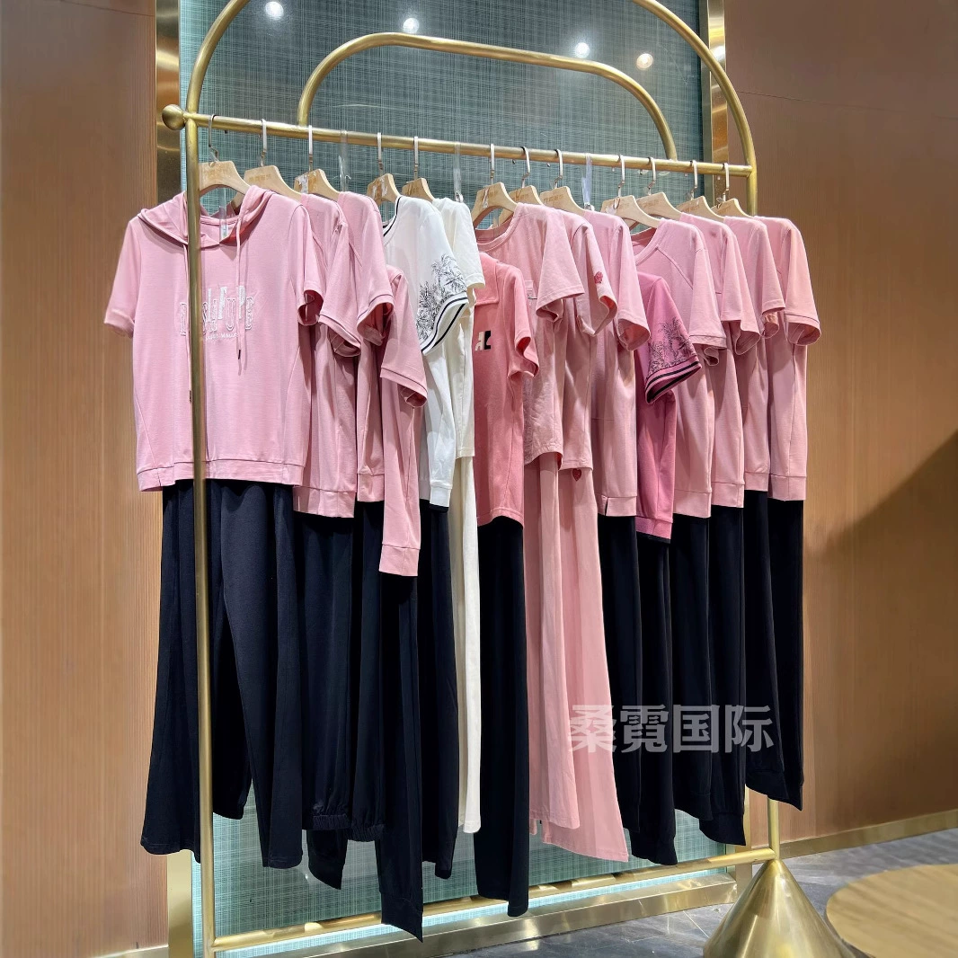 Летняя женская одежда распродажа высококачественные оптовые повседневные костюмы брендовый аутлет торгового центра распродажа со скидкой в прямом эфире