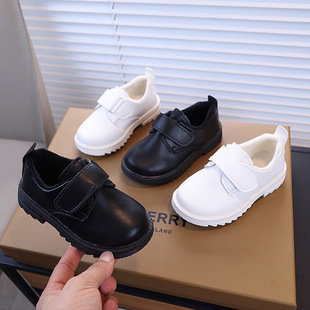 ��ͯƤЬ�ﶬ�¿�С�W��У�@�Y�x�к�ܛ�׃�ͯ��ɫӢ���L�ݳ�ͯЬ