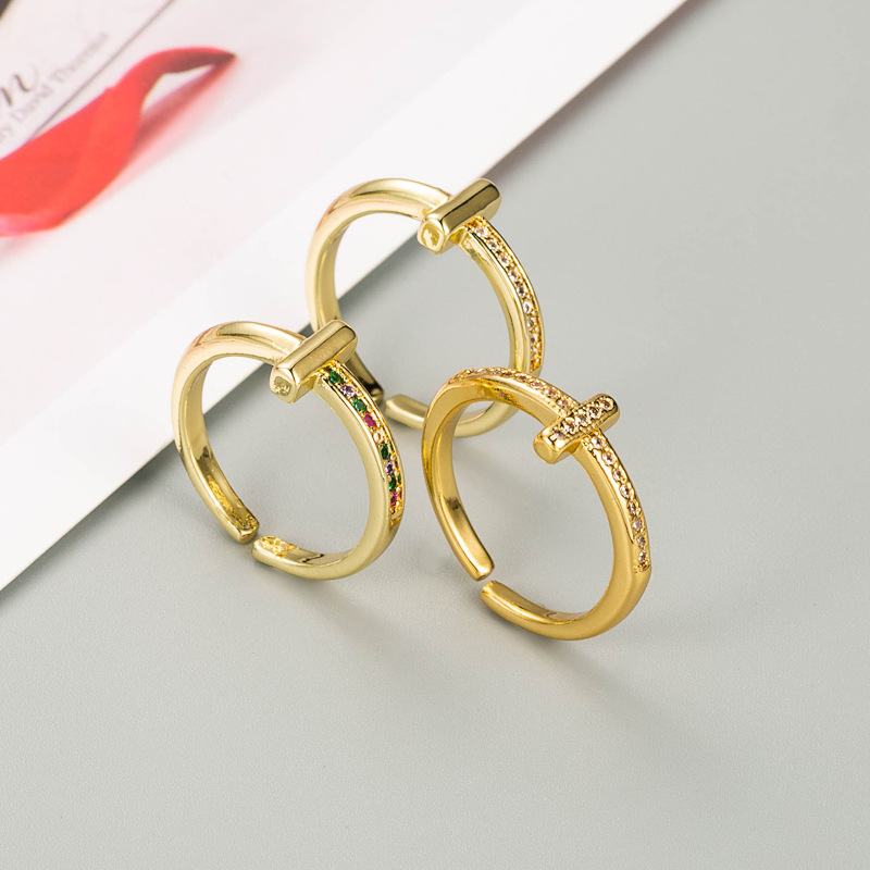 Fashion Geometric Copper Plated Gold Micro-inlaid Zircon Ring display picture 3