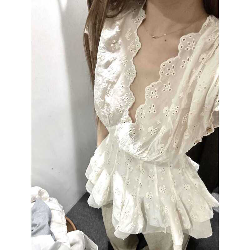 夏のフレンチスタイルのスーツ、美しくユニークで高級感のあるレースのトップス、ゆったりとしたワイドレッグのパンツ|undefined