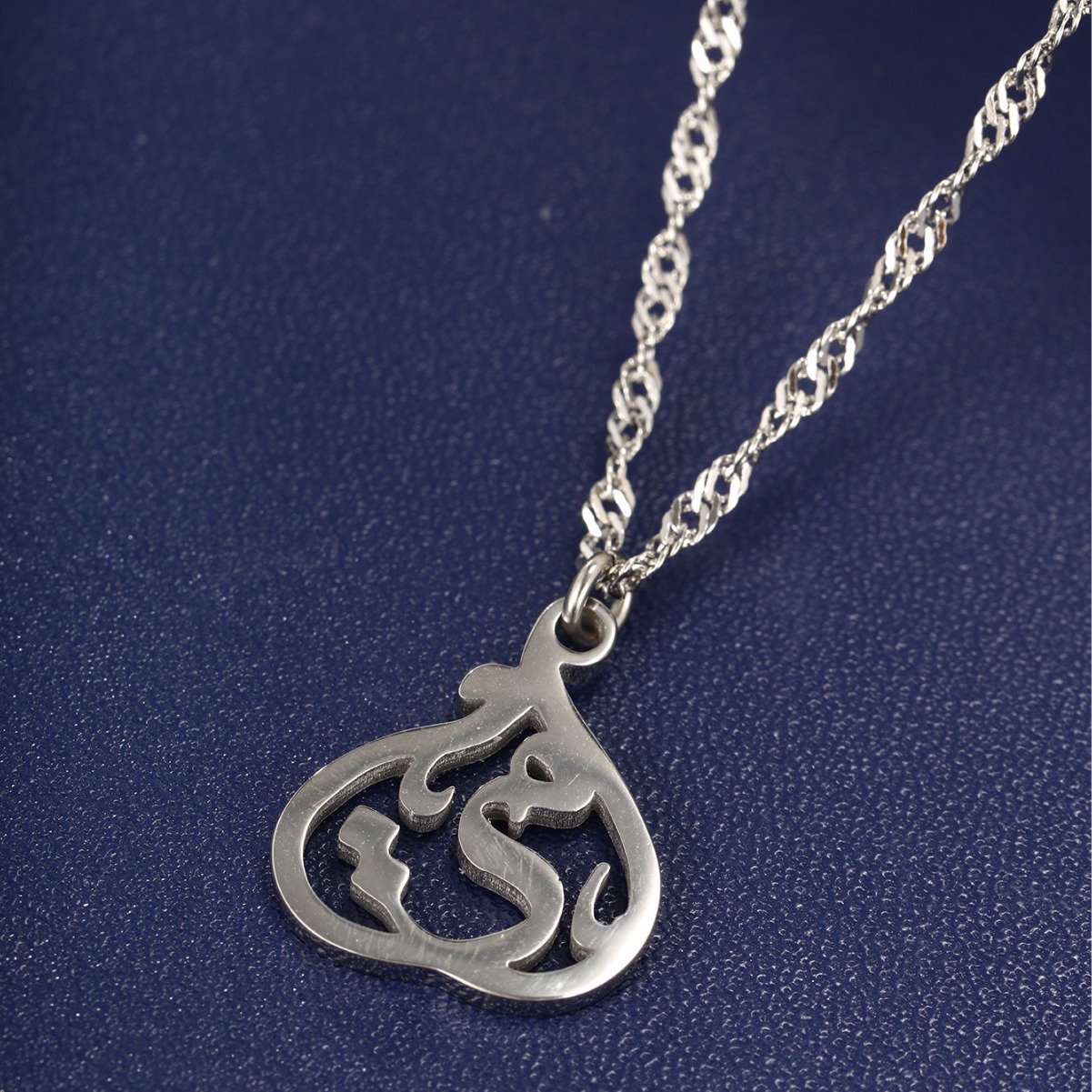 Joyas xuping collar de acero inoxidable en forma de corazón árabe joyas transfronterizas de moda de Oriente Medio mujeres colgantes de amor