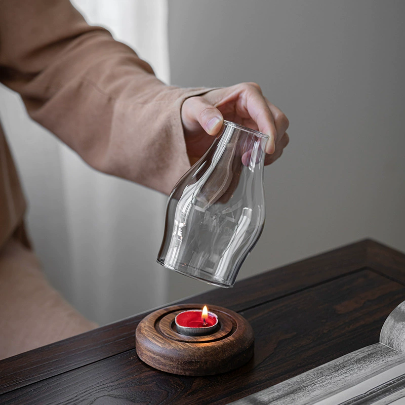 Japanese glass windproof table retro candle, transparent lampshade
