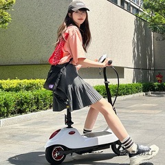 電動スクーター 大人用 通勤スクーター ミニ電気自動車 女の子用 折りたたみ式バッテリーカー 小型