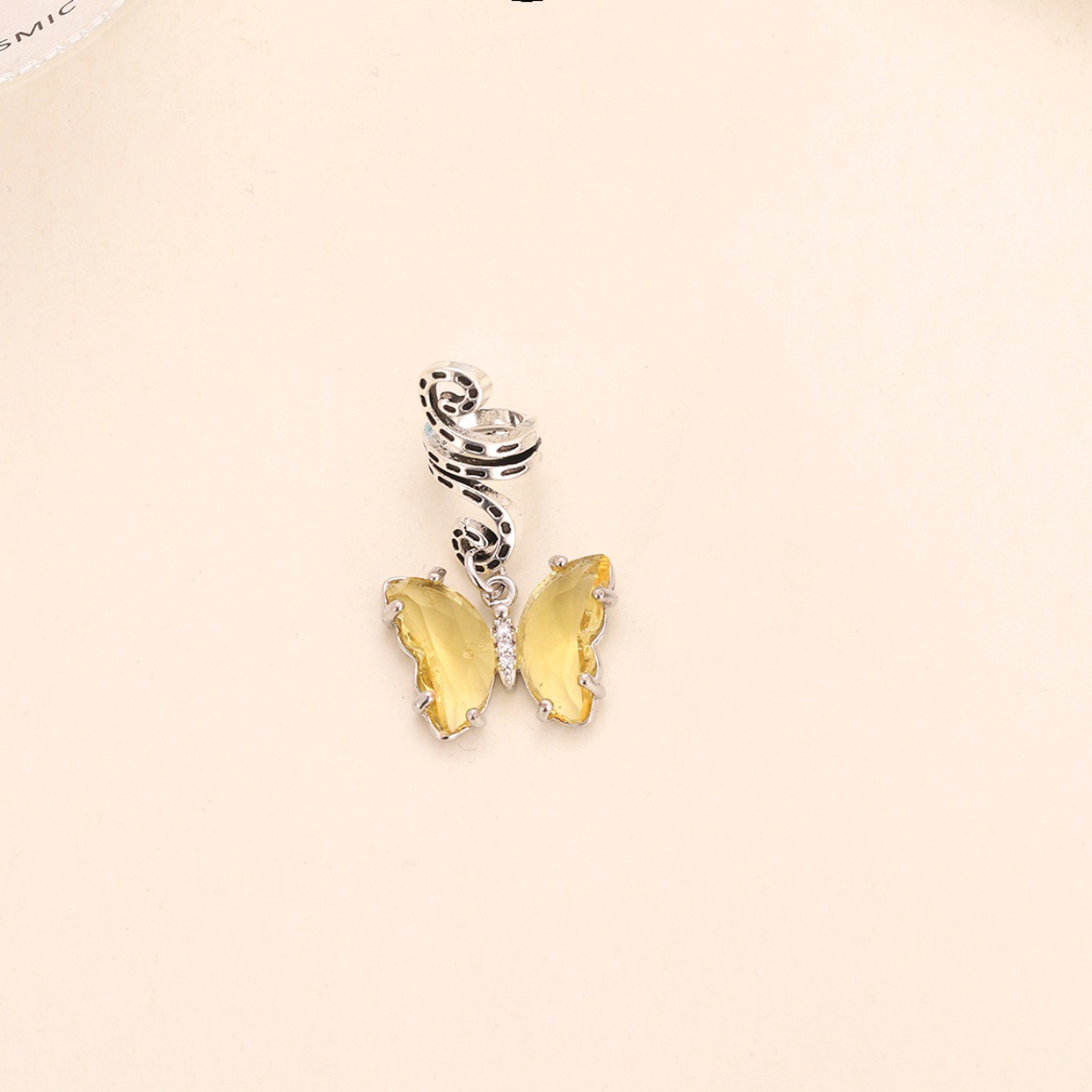 Red famoso nuevo anillo de pelo de trenza sucia personalidad hip hop colgante de cristal mariposa anillo de pelo de moda cool girl tocado para el pelo