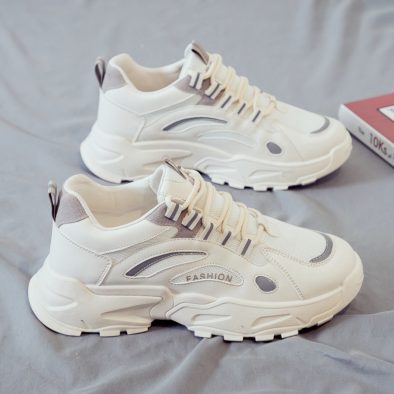 2024 Nouvelles chaussures de sport décontractées respirantes en maille pour hommes, chaussures de course rehaussantes, petites chaussures blanches à la mode pour papa_voghion.com