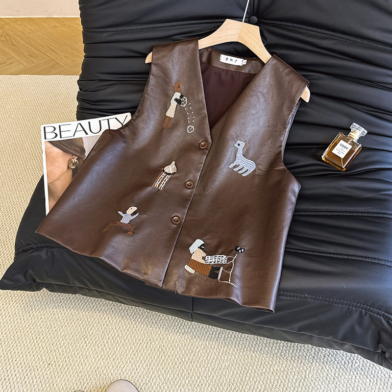 European-Style Vintage V-Neck Heavy Embroidery Pu Leather Vest for Women, Versatile for Spring and Autumn Layering, Sleeveless Tank Top