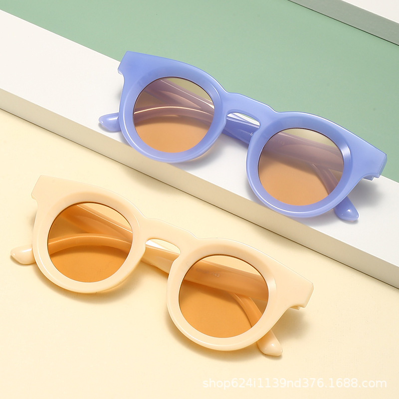 2022新款圆框小巧太阳镜个性潮流街拍穿搭墨镜厂家太阳镜批发