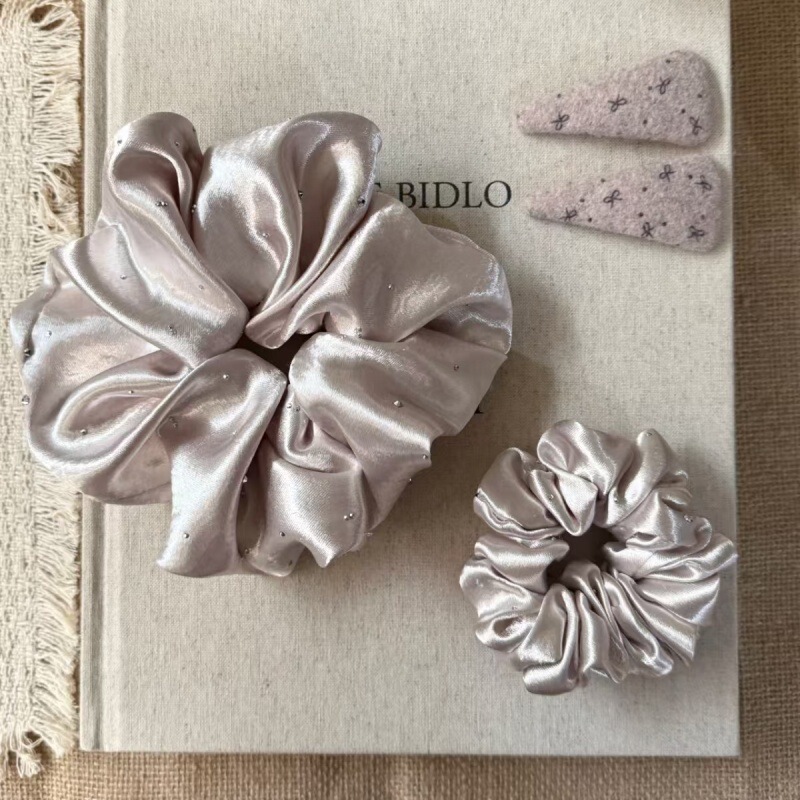 Korean-Style Ins Rhinestone-Embellished Scrunchie, Simple and High-End Hair Tie, Retro Scrunchie, Hair Rope, Export Korean-Style Ins Rhinestone-Embellished Scrunchie, Simple and High-End Hair Tie, Retro Scrunchie, Hair Rope, Export