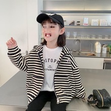 女童外套春秋款2025新款小女孩洋气条纹连帽开衫儿童秋装上衣潮