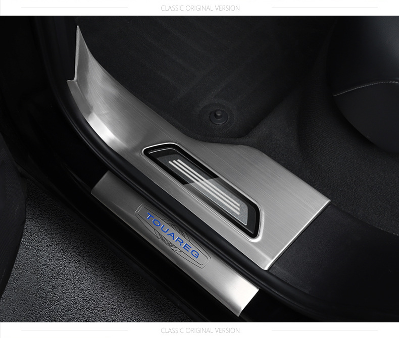 Suitable for 19-26 Volkswagen Touareg models: door sill trim, welcome step, footrest, stainless steel protective modification