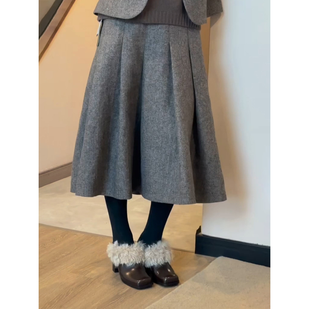 牛革版 ~ 低ヒール毛羽靴女性の方頭にベルベットの靴を履いて保温楽福靴復古綿靴を漕ぐ