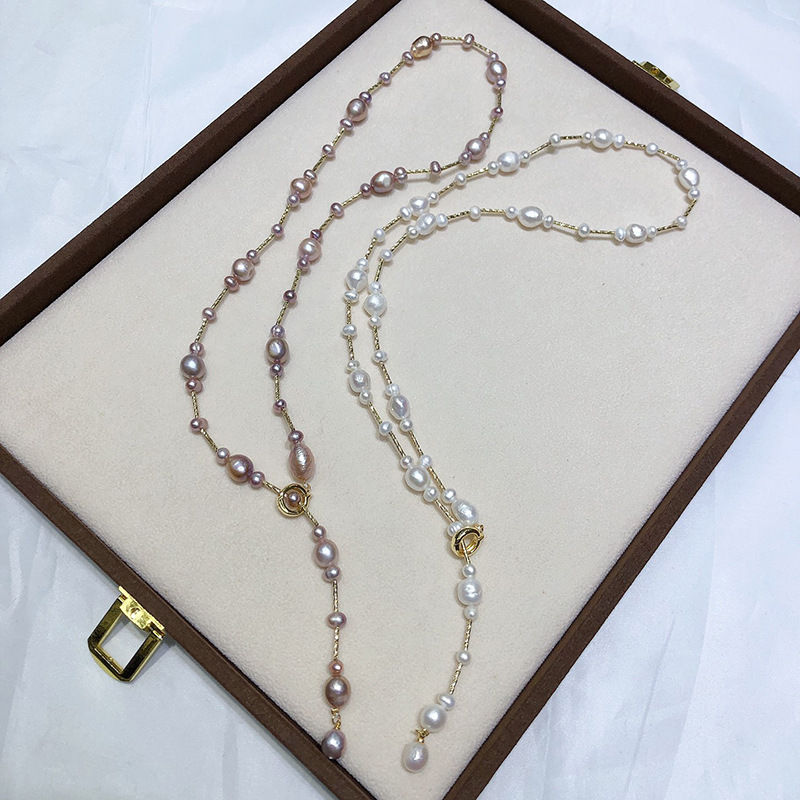 Fashionable necklace from pearl
