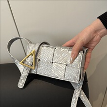 ins�L2025�¿�r�к��s���Դ������С�������eС���OӋ�μ��