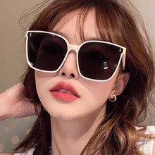 韩版墨镜太阳镜女高清方框潮流驾驶户外墨镜网红大脸显瘦米白框