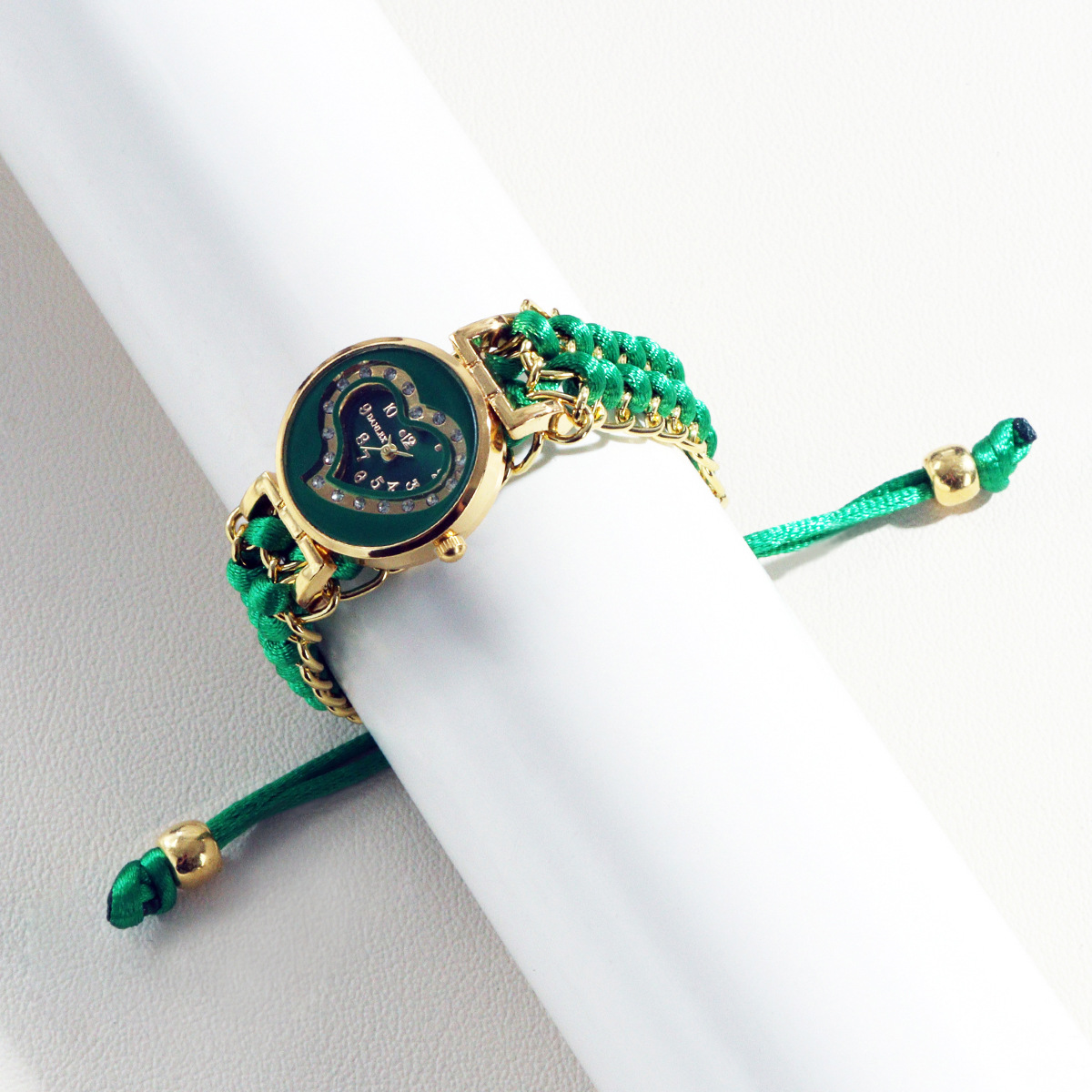 gold shell green face