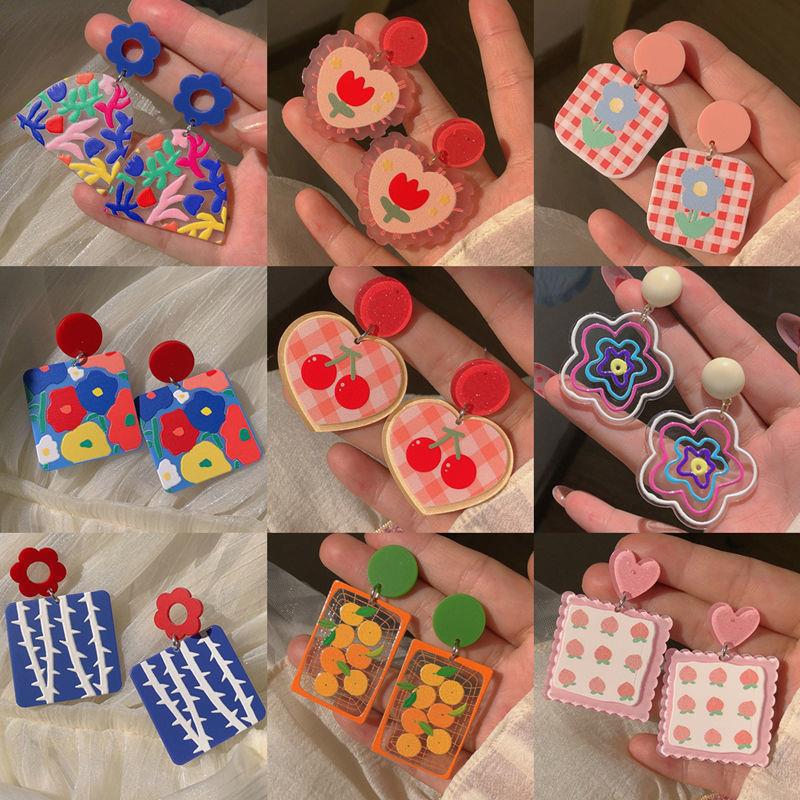 8g Weight 925 Sterling Silver Ear Needle Material Drop Earrings Classification 1 Pair Quantity Holiday, Daily Occasion Plastic, Resin Material Animal, Heart Shape, Flower Pattern Women's Gender IG Style, Retro Style 1 Pair IG Style Retro Animal Heart Shape Flower Plastic Resin Drop Earrings 无