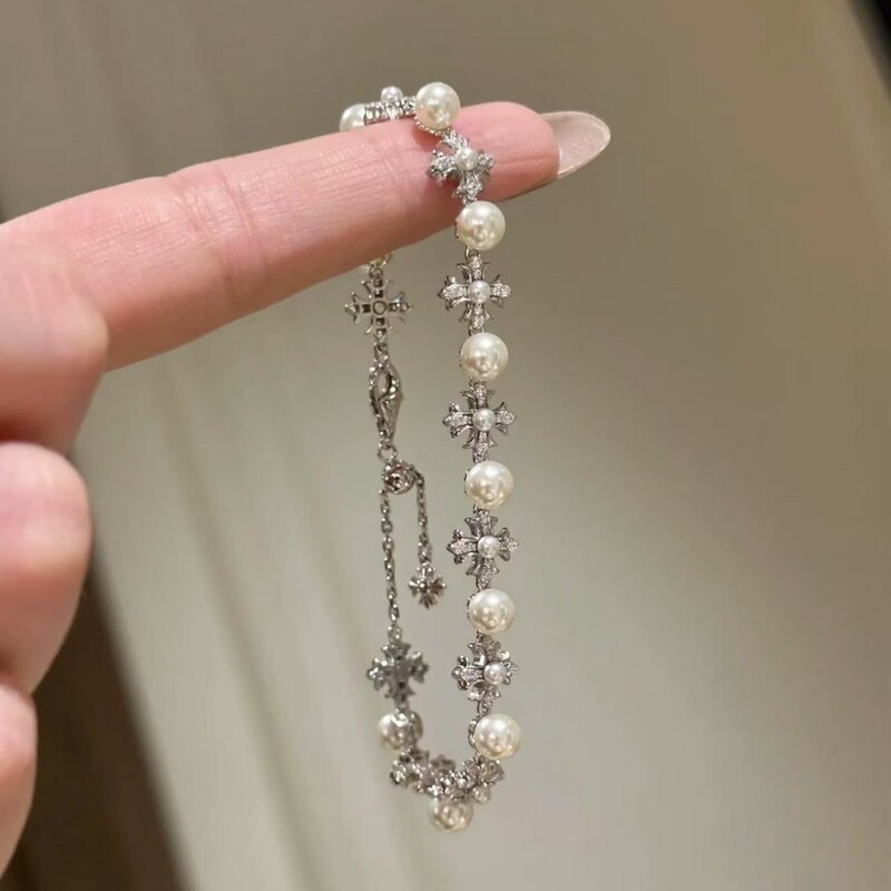Pearl Cross Bracelet 2025 Hot Selling Fashionable Exquisite Bracelet Light Luxury High-End Hand Jewelry for Women Pearl Cross Bracelet 2025 Hot Selling Fashionable Exquisite Bracelet Light Luxury High-End Hand Jewelry for Women