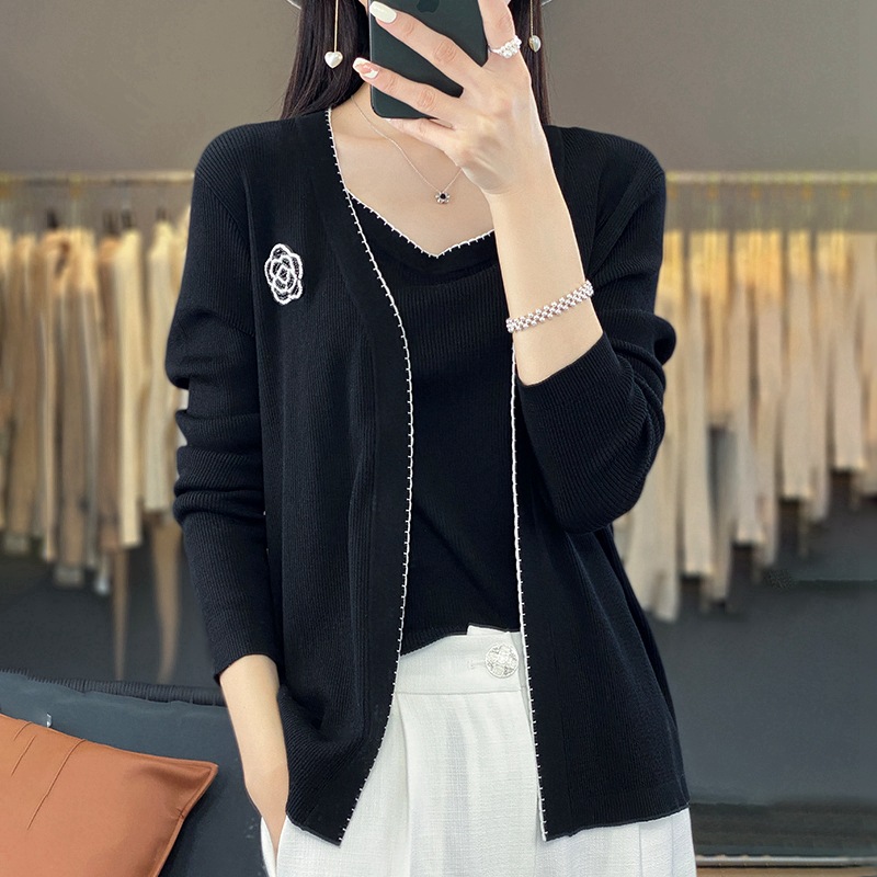 Damenbekleidung, neuer Herbst, V-Ausschnitt, Woll-Cardigan, lockere, modische Colorblock-Jacke mit Hosenträgern, zweiteiliges Set_voghion.com