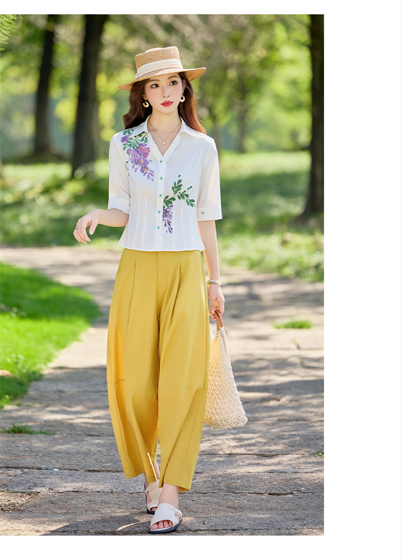 Bộ vest nữ hai mảnh áo sơ mi in họa tiết kết hợp quần ống suông cạp cao — Màu ảnh chi tiết 10