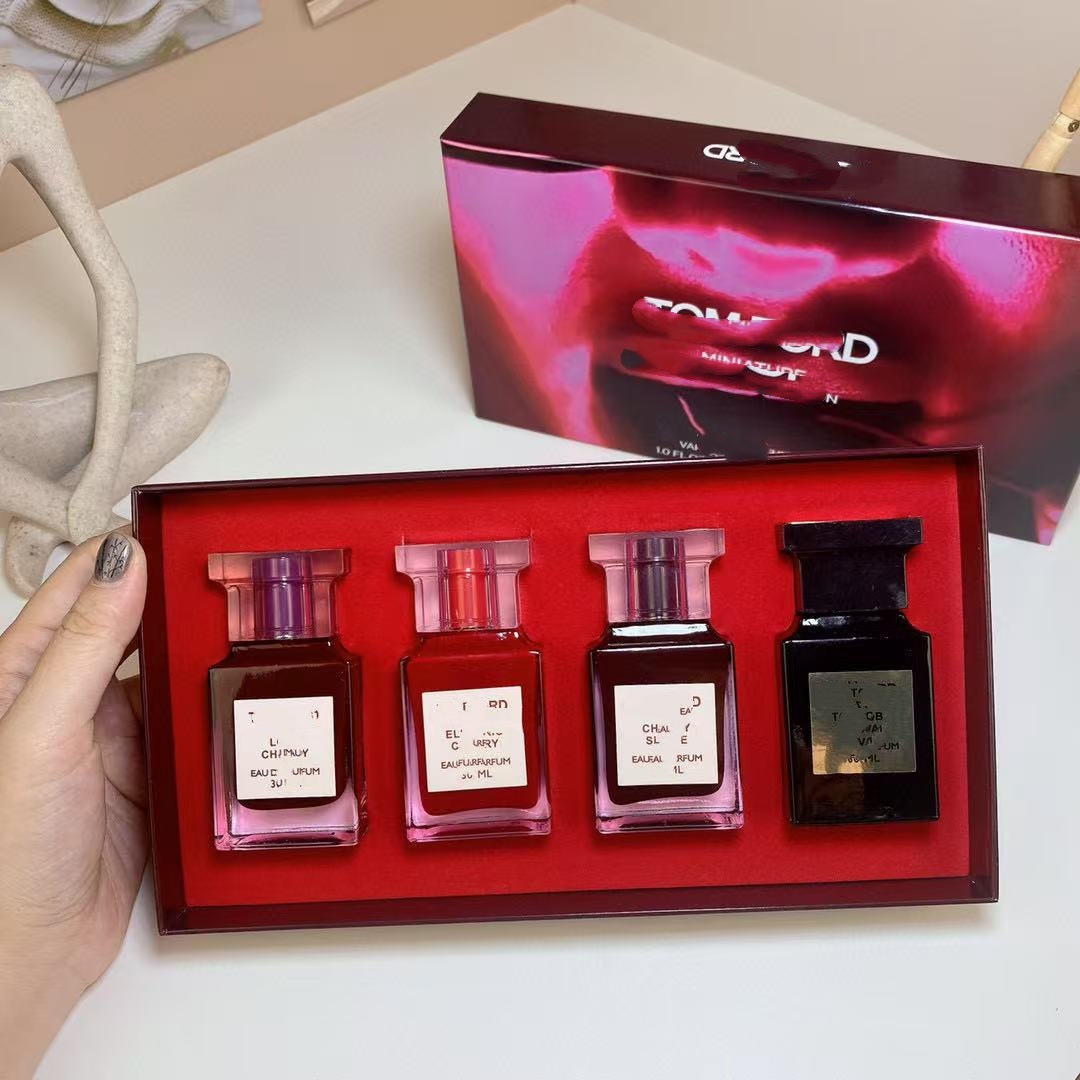 Comercio exterior transfronterizo caja de explosión limitada varios tipos de perfumes caja de marca grande muestra pequeña muestra al por mayor