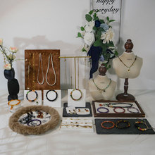 ���չʾ�܄����朼ܺ�ɫ���ҽ�ָ�錚�ִ��ռ{����бP��̨����