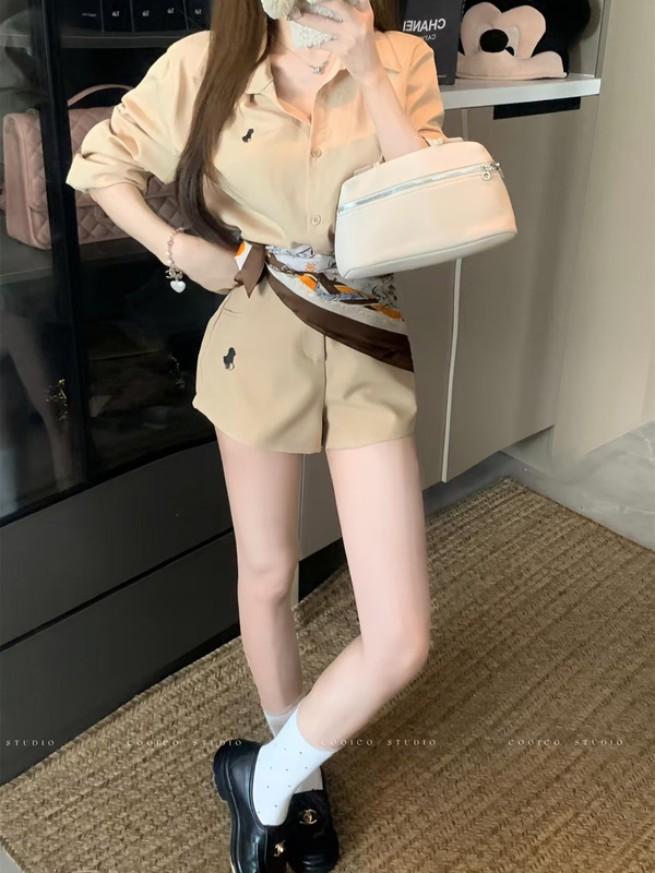 高品质~早秋新款老钱风小众百搭领长袖衬衫配丝巾+高腰短裤套装女|undefined