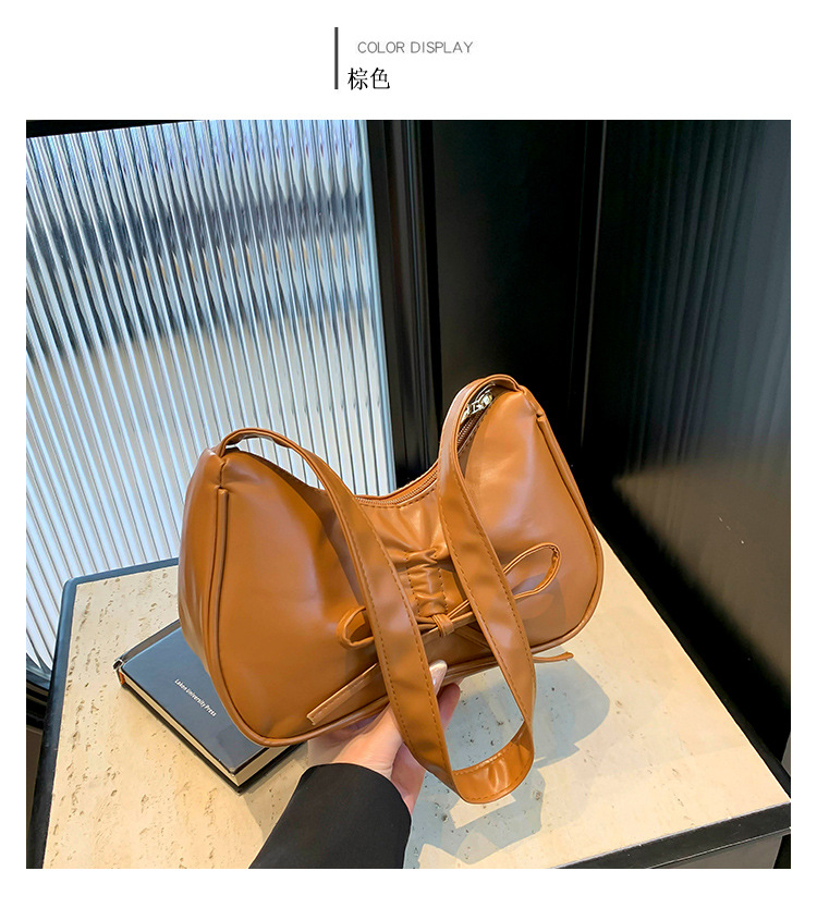 This is a trendy and fashionable single-shoulder crossbody bag with a simple bow design for women's 2024 autumn and winter collection undefined