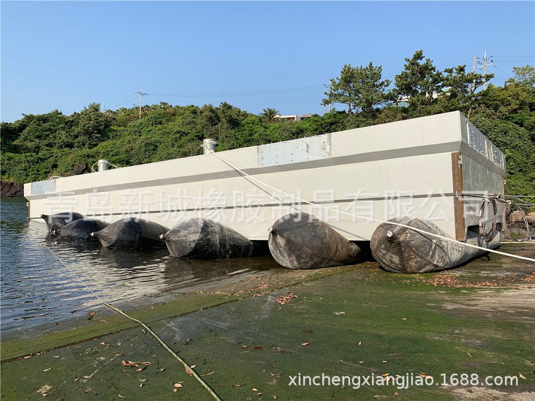 15354157315_1675696410