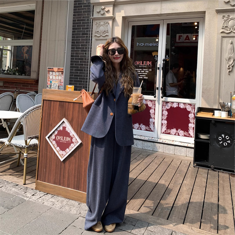 2025牛仔蓝小西装外套女圣马丁画报慵懒调性撞色翻边袖西服上衣女|undefined