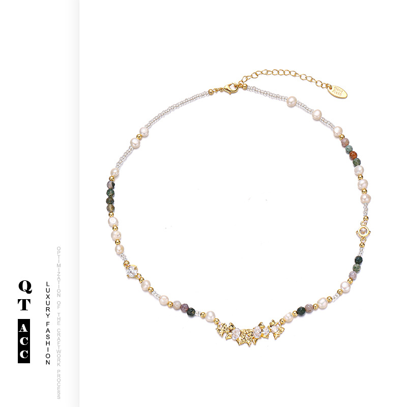 Necklace (natural material has flaws, please be careful if you mind)