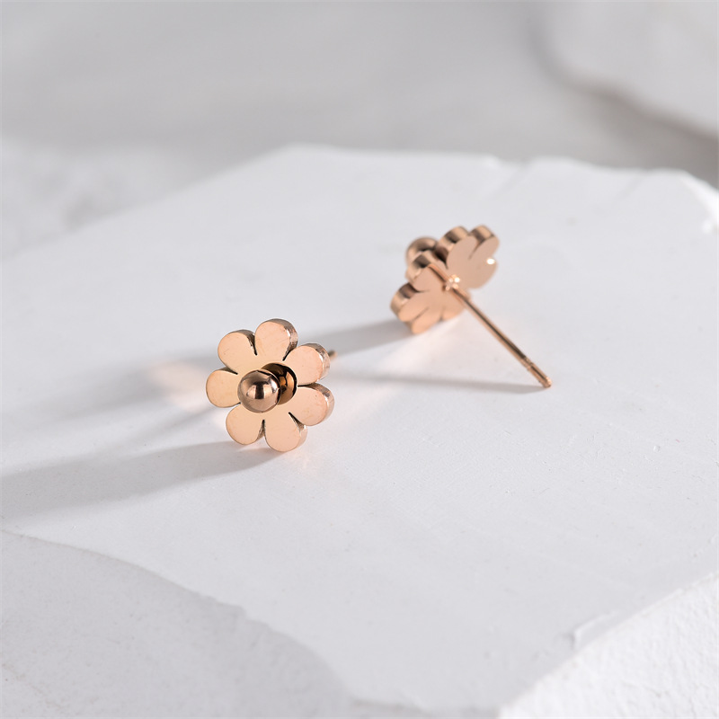 1 Pair Quantity Holiday Occasion 1 Pair Lady Flower Plating Titanium Steel Ear Studs