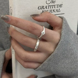 项链;戒指;耳钉