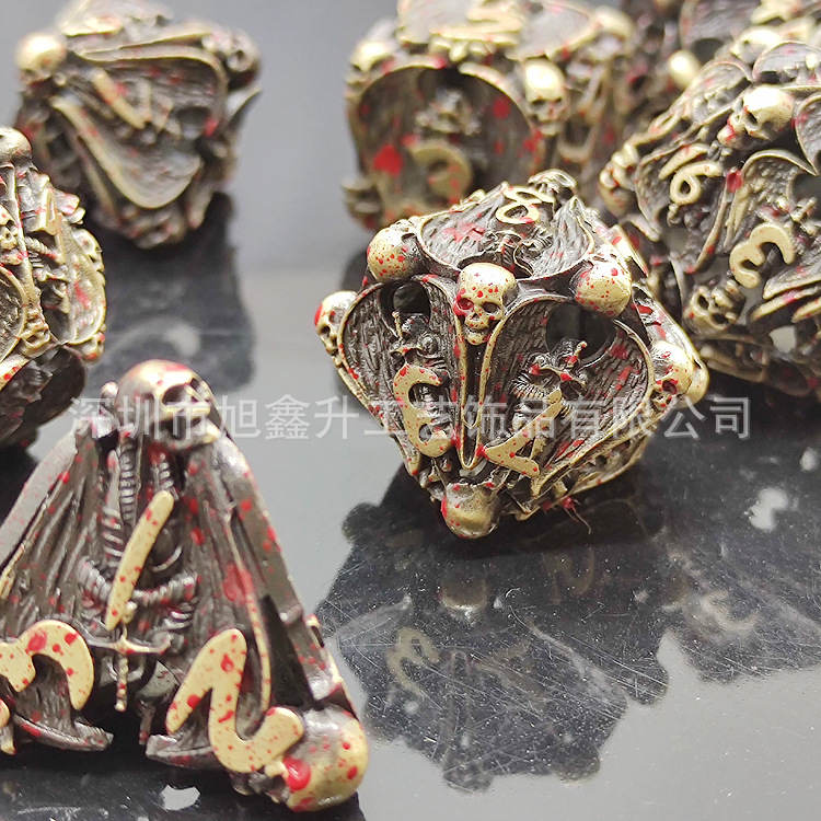 Transfronterizo nuevo metal hueco yihadista Ángel dados DND csulu corriendo grupo juego de mesa de 7 piezas multi-Cara dados al por mayor