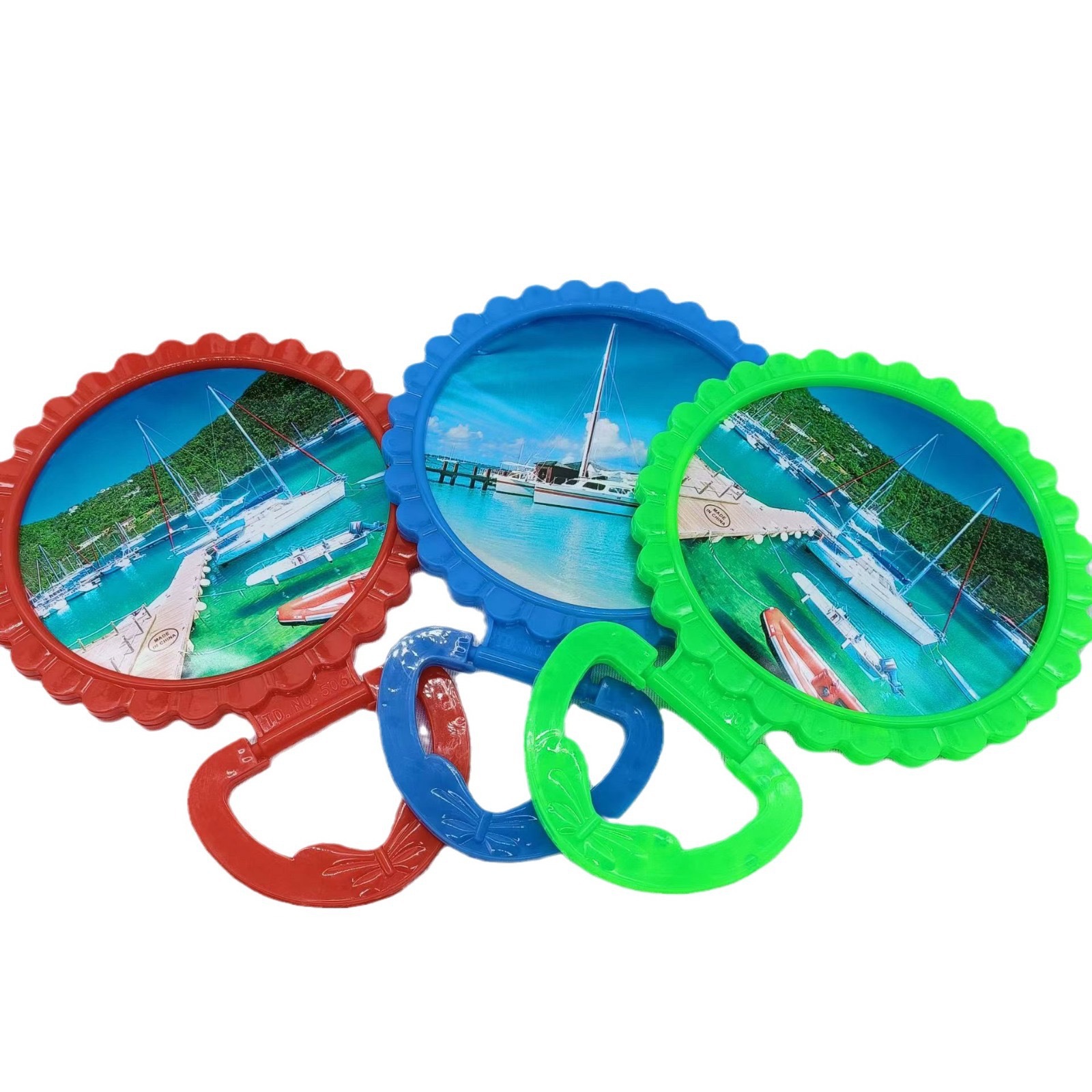 Belleza familiar redonda anticuada Espejo de maquillaje pequeño ordinario Escritorio de escritorio Espejo de color portátil Fuente de la tienda de dos yuanes