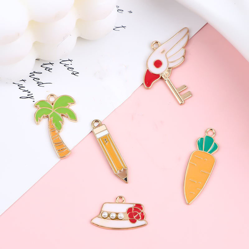 Cross-border jewelry accessories white bird coconut tree pencil carrot oil pendant jewelry pendant spot wholesale
