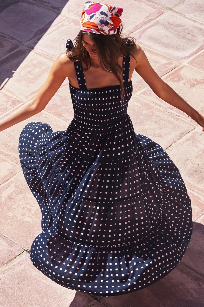 259g Weight Maxi Long Dress Dress Length Type Sleeveless Sleeve Length Regular Dress Dresses Type Regular Sleeve Sleeve Type Polyester Fabric Type High Waist Waist Line Daily Occasion Strap Neckline Regular Fit Fit Type Printing, Polka Dots Pattern Summer, Spring Season Women's Gender Elegant Style Wholesale Women's Elegant Printing Polka Dots Daily Strap Sleeveless Regular Dress 37
