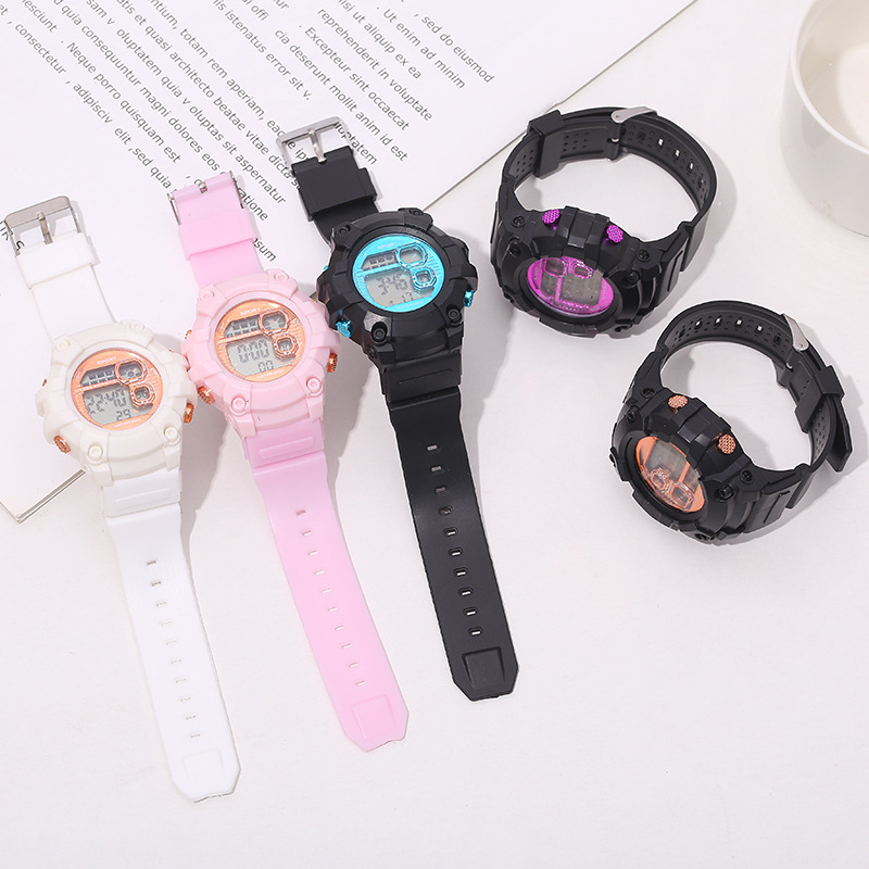 欧美运动儿童电子表 电镀多功能夜光户外登山表 男女学生休闲腕表详情图2