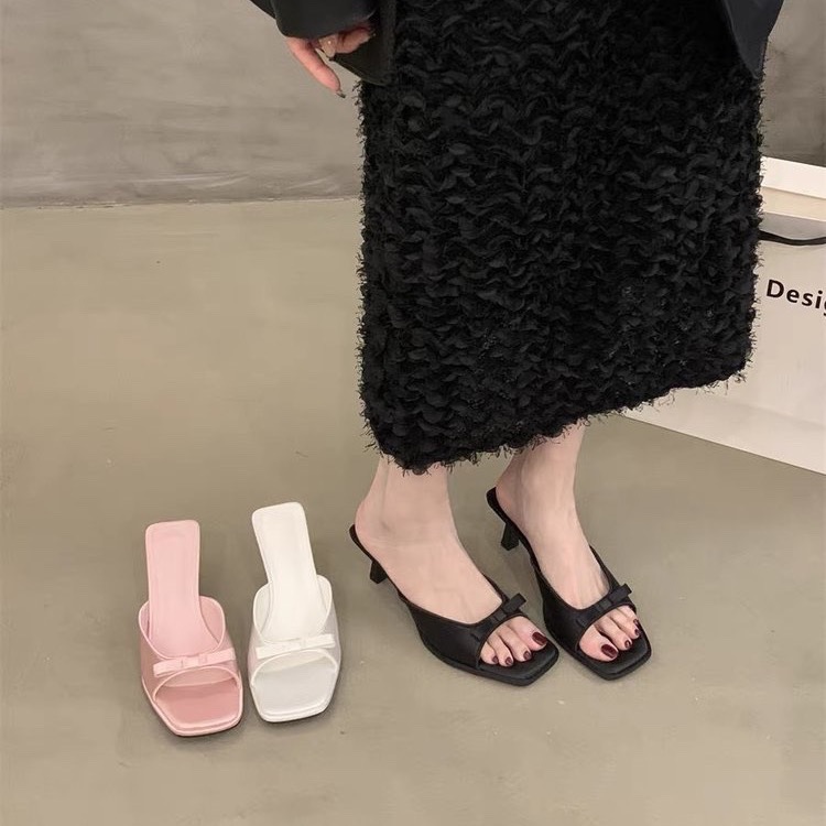 Eleganti ciabatte da donna con fiocco e punta quadrata estive_voghion.com