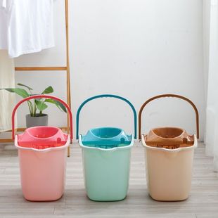 �Ӻ�݆�ϰ�Ͱ�����քӔDˮͰ������Ͱ�ϵ��������D�Qˮ�ղ�Ͱ