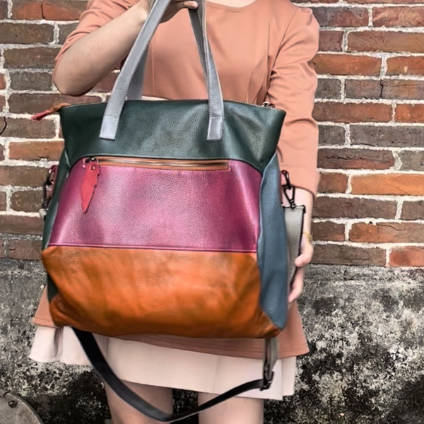 Leather shoulder bag