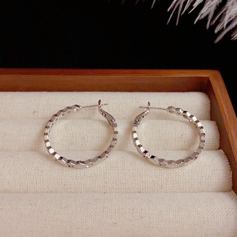 MAC057 Zircon Inlaid Elegant Vintage Style Hoop Earrings7