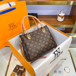 б���Ů���p��Ʒ��2025�¿�r�д������������Ůʿ���ዌ����