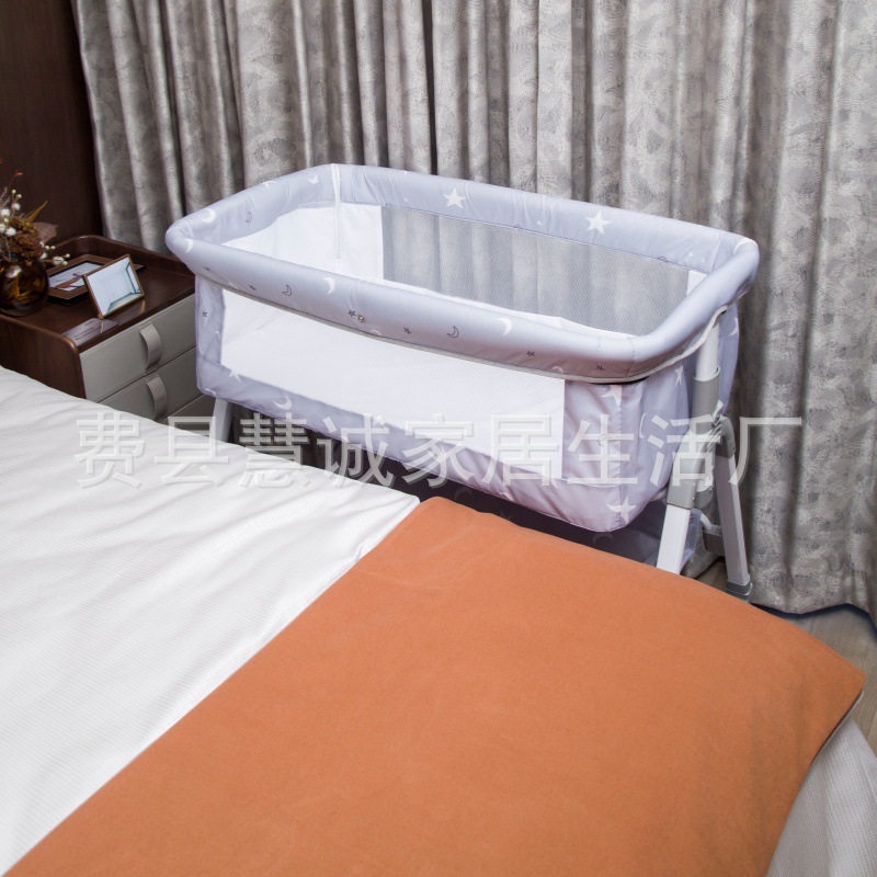 婴儿床可移动多功能便携式宝宝床可折叠摇篮床新生儿拼