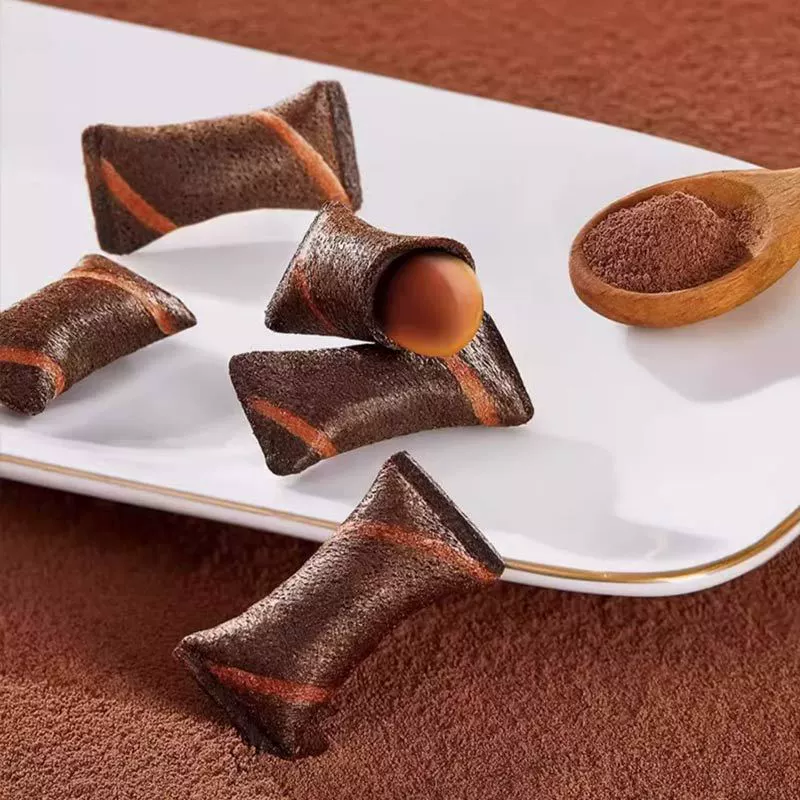 Крекер-сэндвич с шоколадом и клубникой, нежные вафели Oleo Mini Cocoa Crisp 40g ваниль тирамису персик вкус